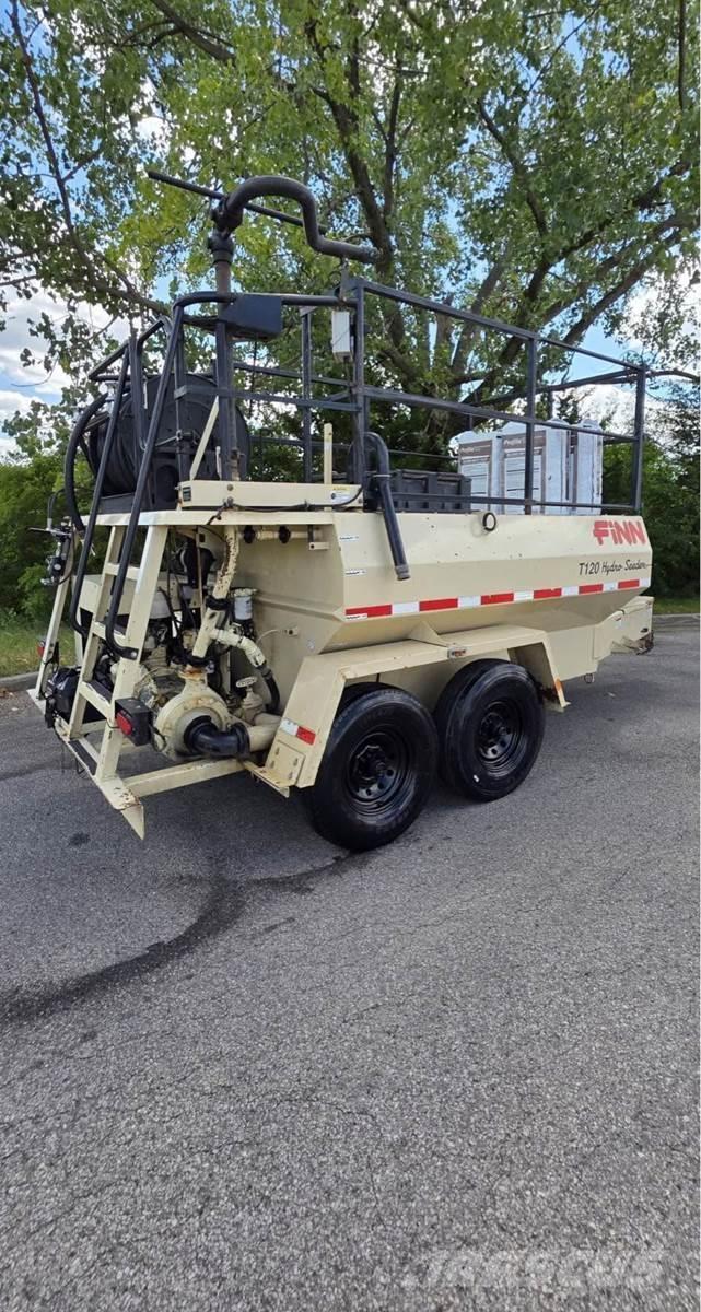 Finn T120 ホッパー、ブロワー、エレベーター