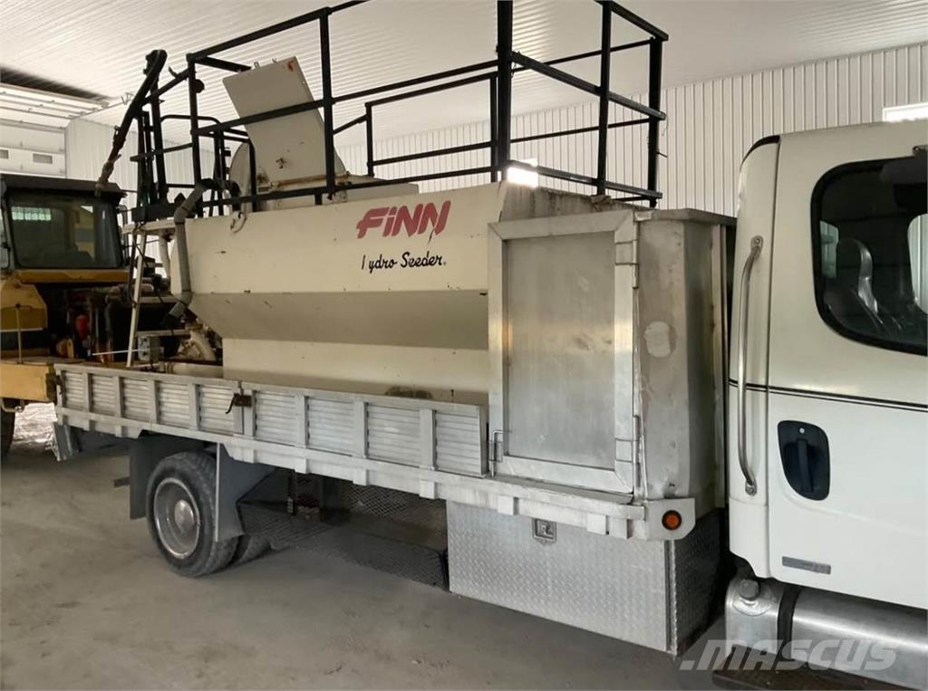 Finn T120 ホッパー、ブロワー、エレベーター