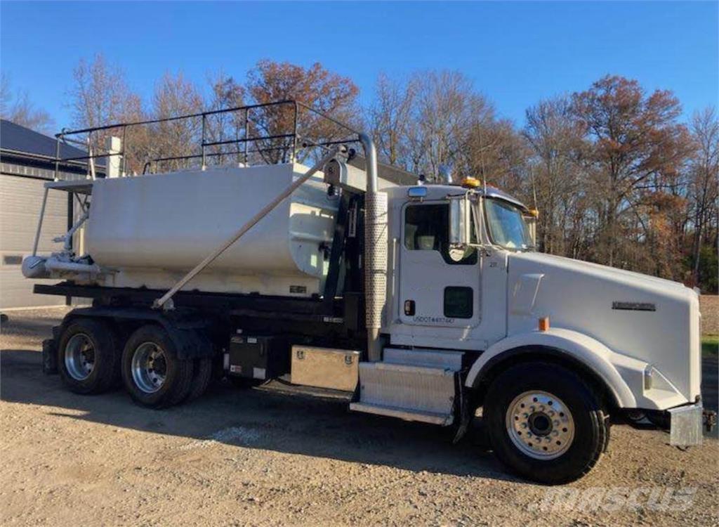 Finn T240 ホッパー、ブロワー、エレベーター