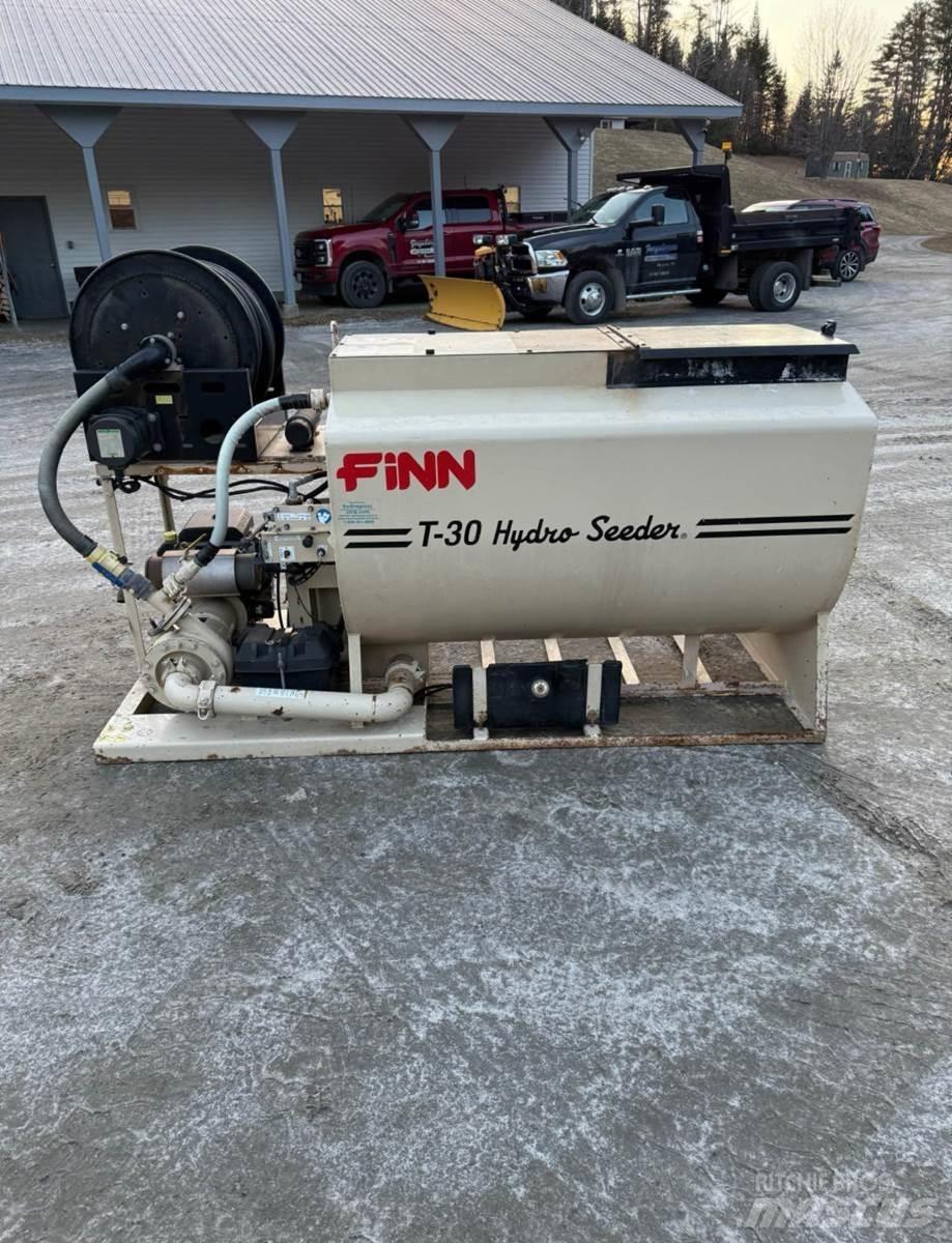 Finn T30 ホッパー、ブロワー、エレベーター