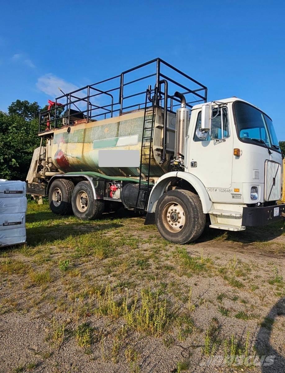 Finn T330 ホッパー、ブロワー、エレベーター