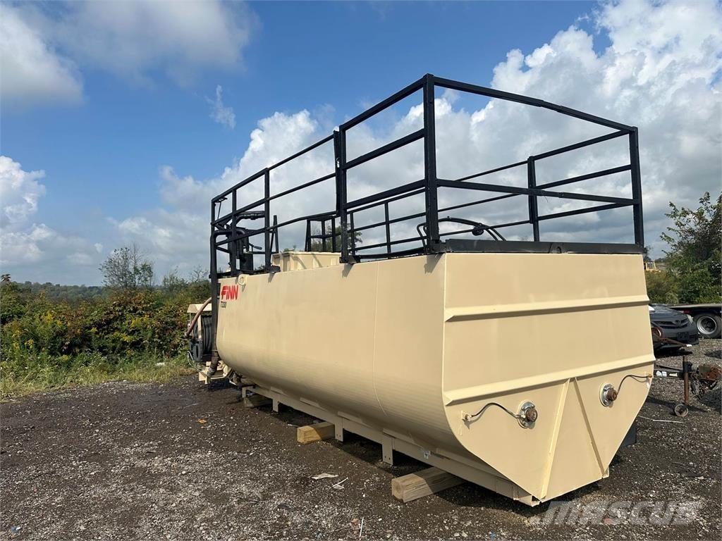 Finn T330 ホッパー、ブロワー、エレベーター