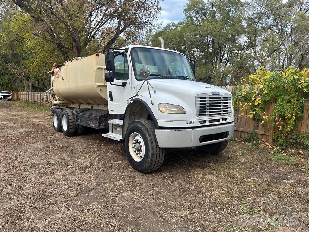 Finn T330 ホッパー、ブロワー、エレベーター