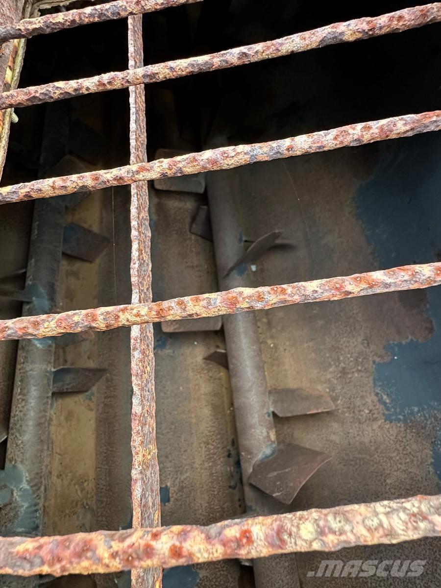 Finn T330 ホッパー、ブロワー、エレベーター