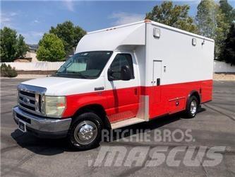 Ford E-450 救急車