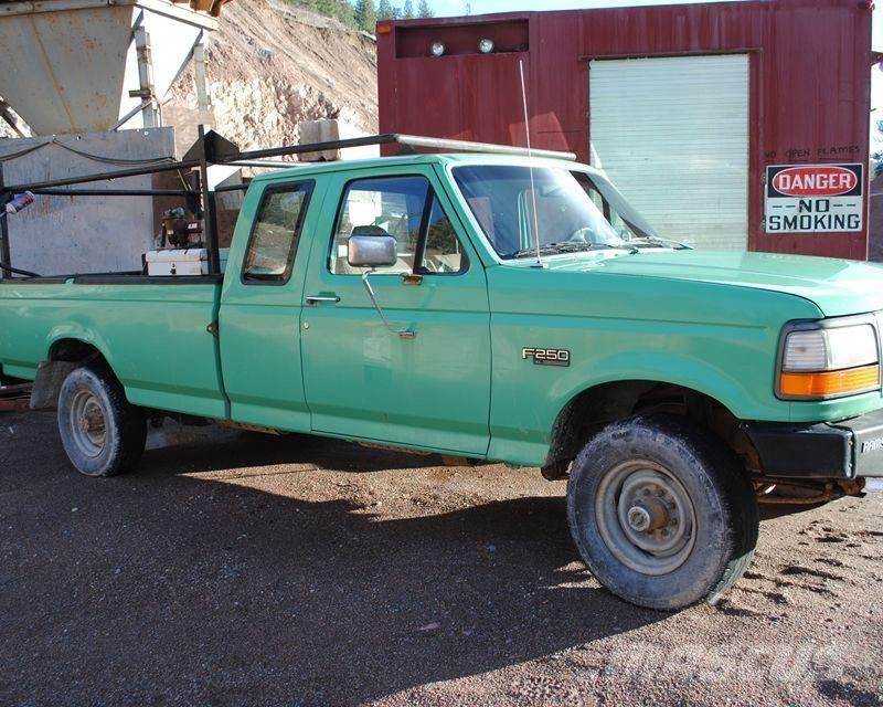 Ford F-250 ピックアップ／ドロップサイド