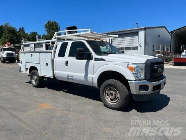 Ford F-350 多目的／汎用車両