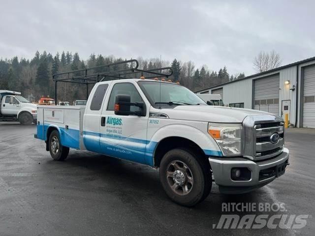 Ford F-350 多目的／汎用車両