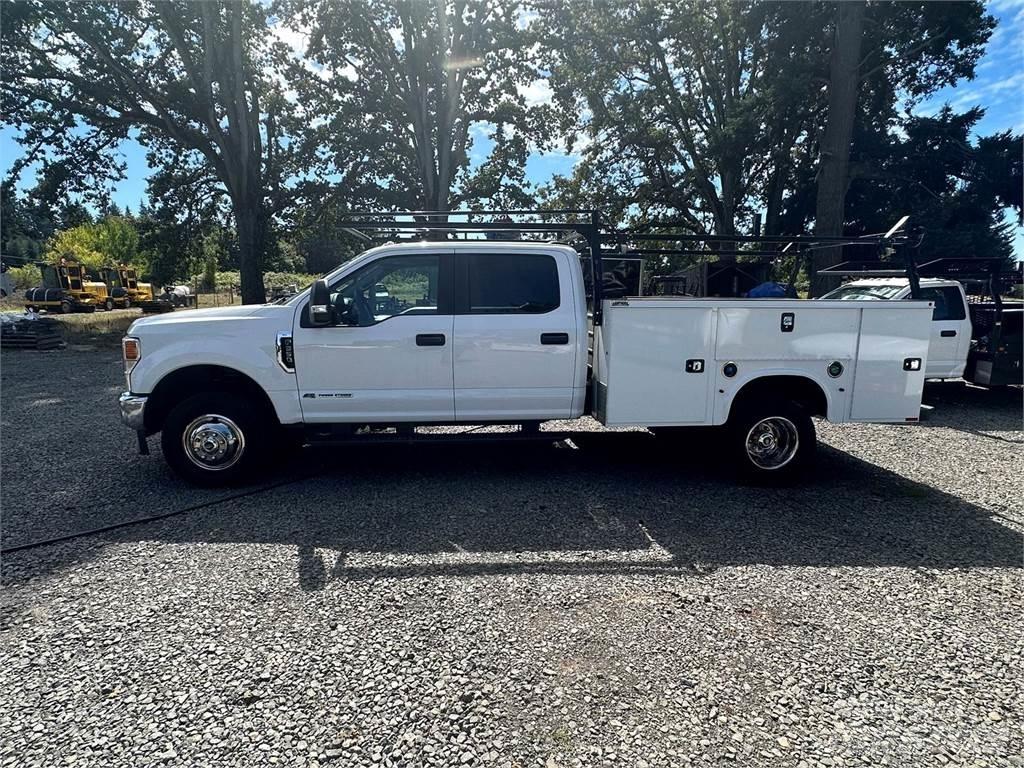 Ford F-350 多目的／汎用車両