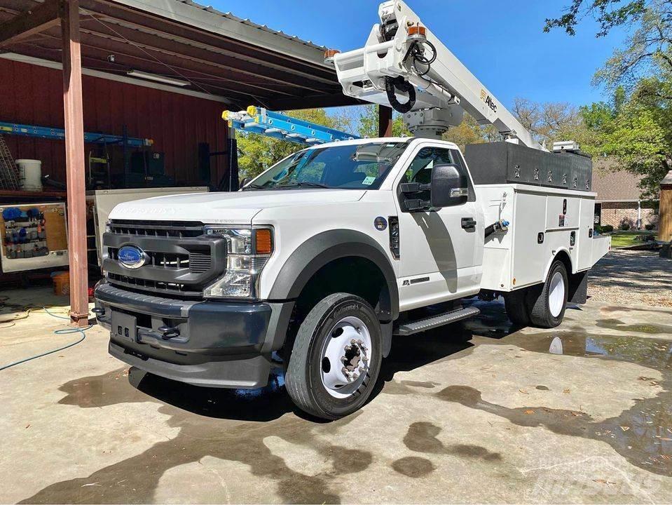 Ford F-450 トラック高所作業車