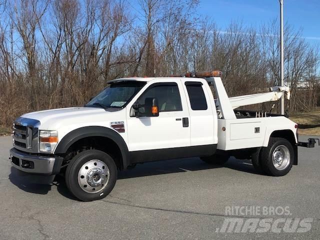 Ford F-550 レッカー車