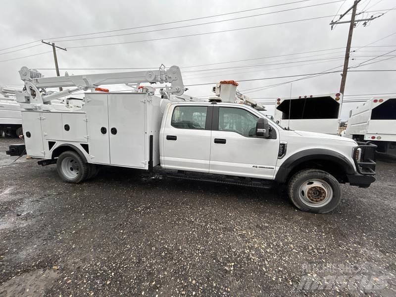 Ford F-550 多目的／汎用車両