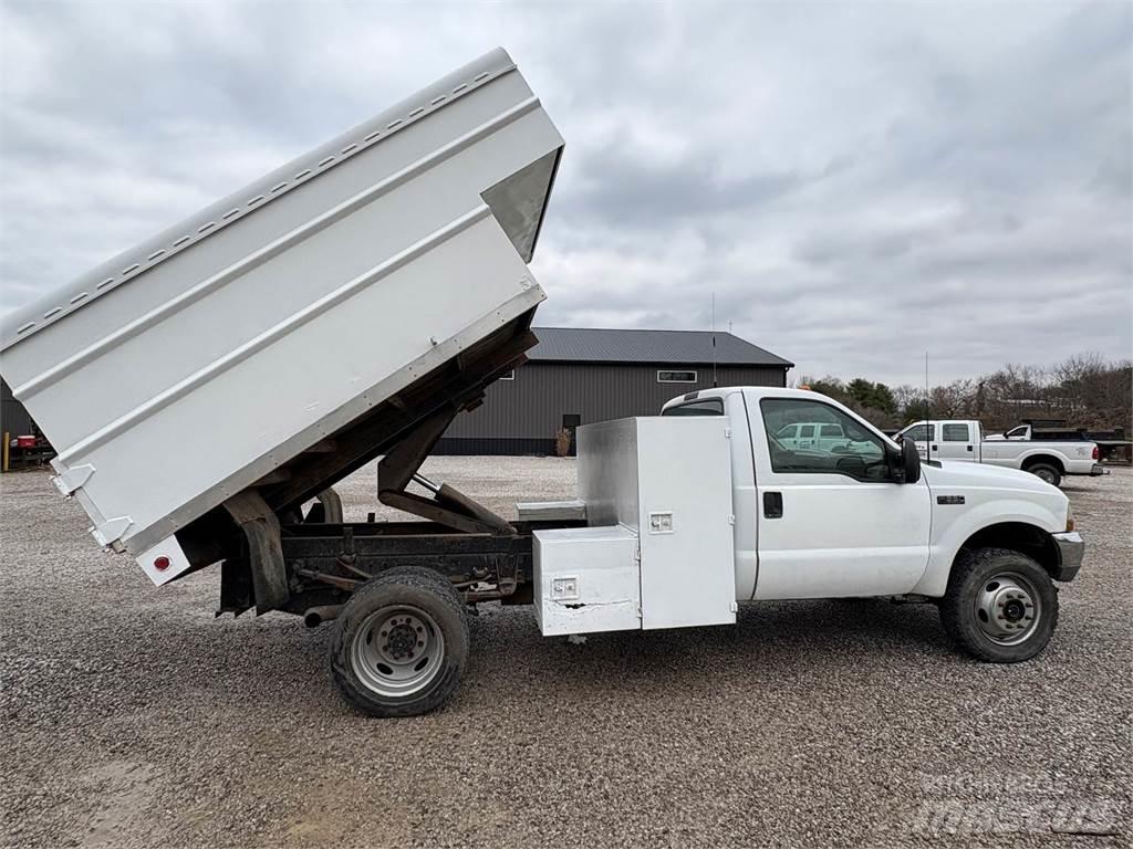 Ford F-550 多目的／汎用車両