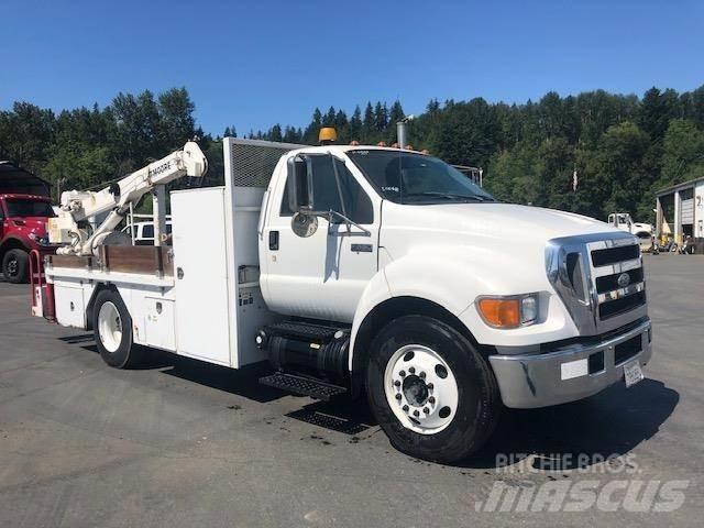 Ford F-650 多目的／汎用車両