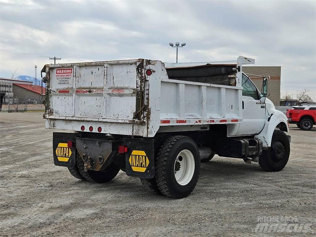 Ford F-650 ダンプ