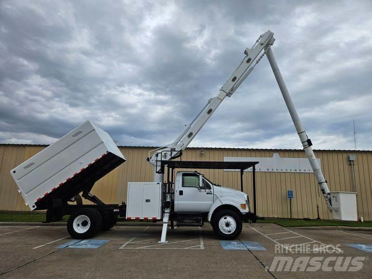 Ford F-750 トラック高所作業車