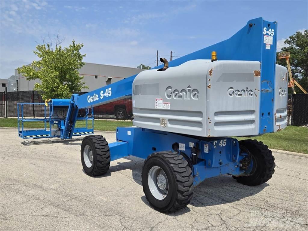 Genie S-45 ブームリフト　直伸型