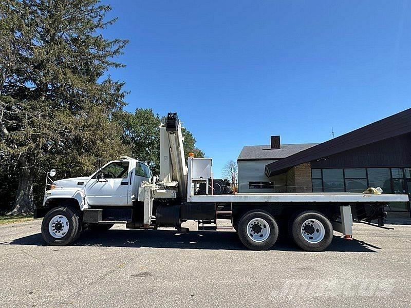 GMC C8500 木材積込用クレーン