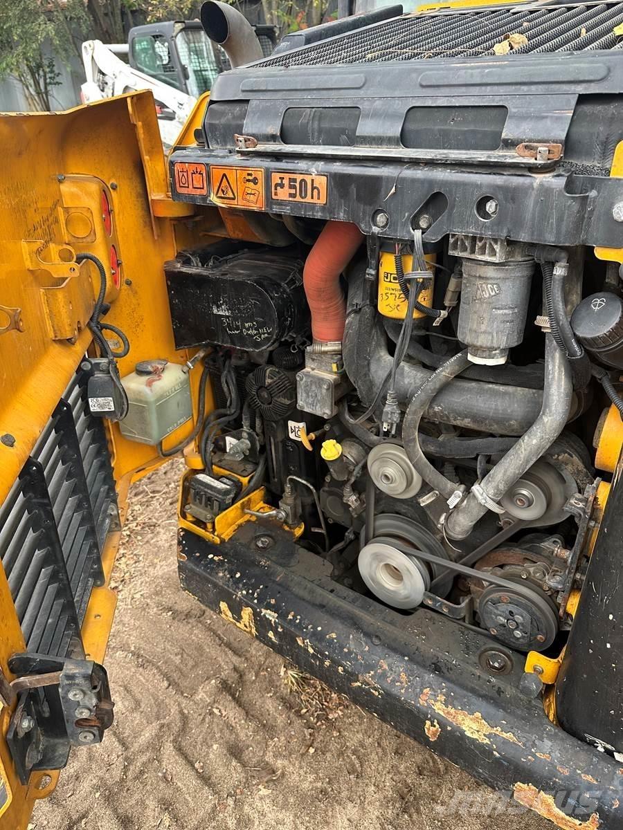 JCB 215T スキッドステアローダー