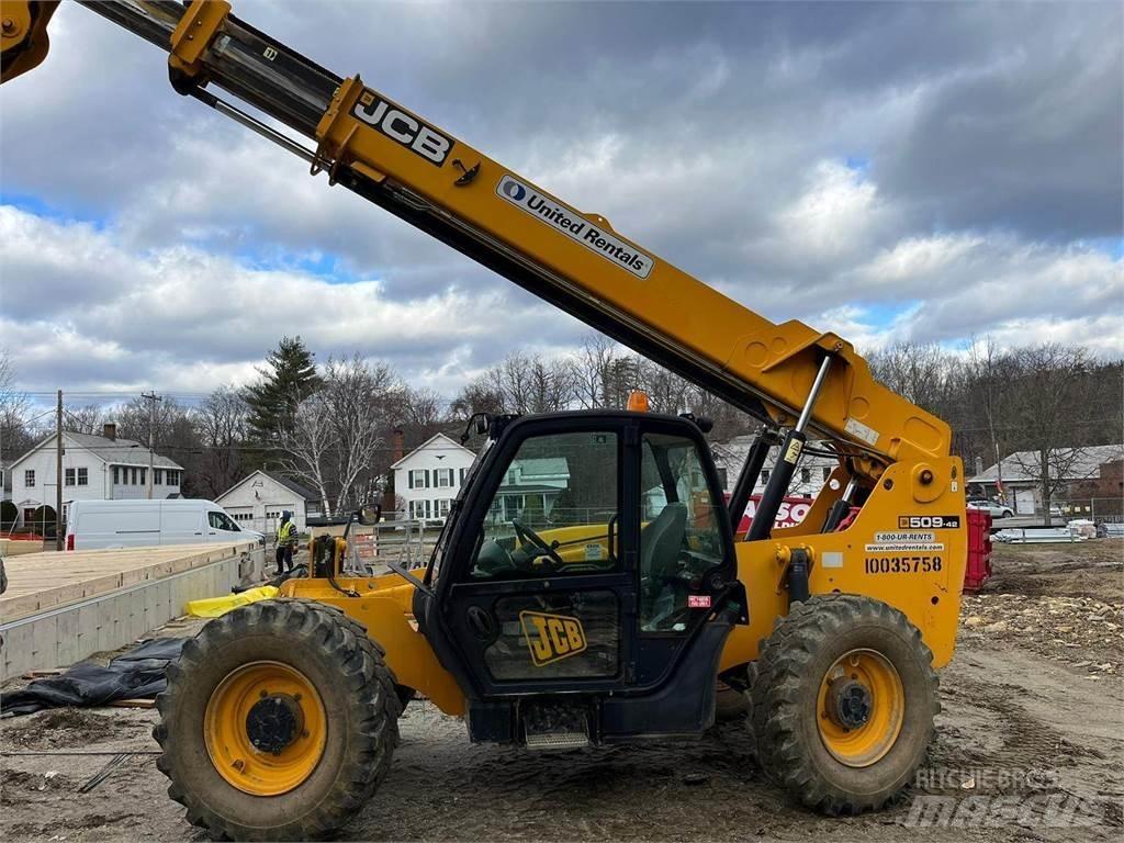 JCB 509-42 テレスコーピックハンドラー