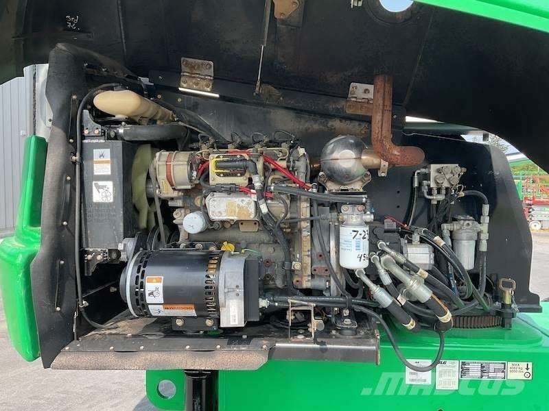 JLG 460SJ ブームリフト　直伸型