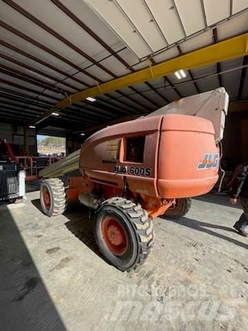 JLG 600S ブームリフト　直伸型