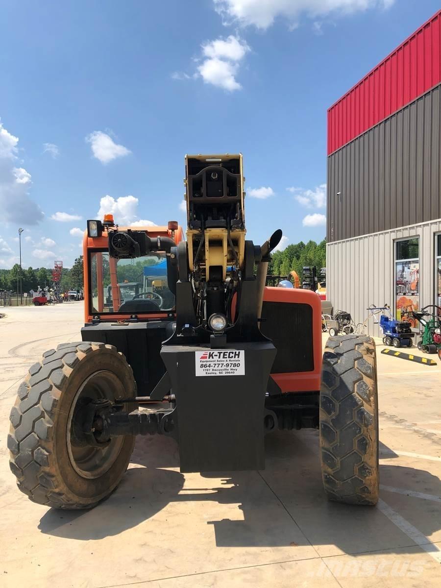 JLG G6-42A ブームリフト　直伸型