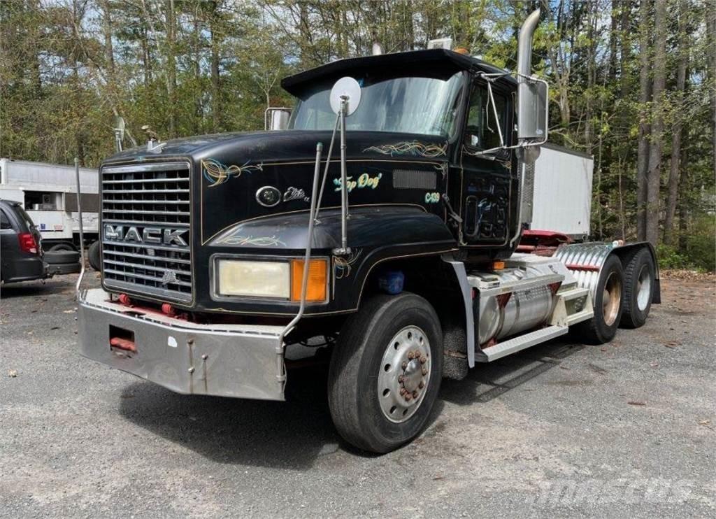 Mack CL733 中古トラクターヘッド | トレーラーヘッド