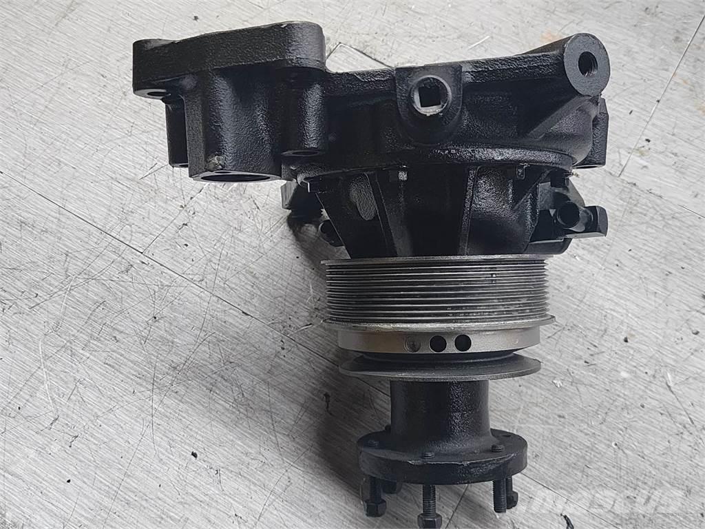Mack E7 電子機器