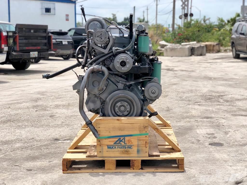 Mack E7-300 エンジン