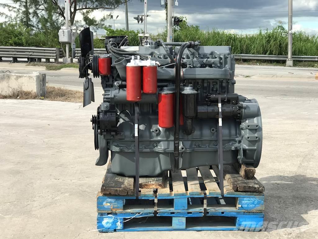 Mack E7-350 エンジン