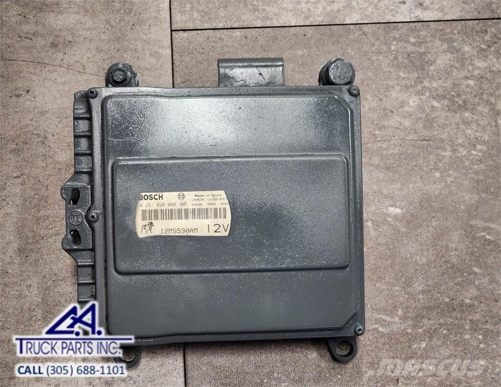 Mack N/A 電子機器