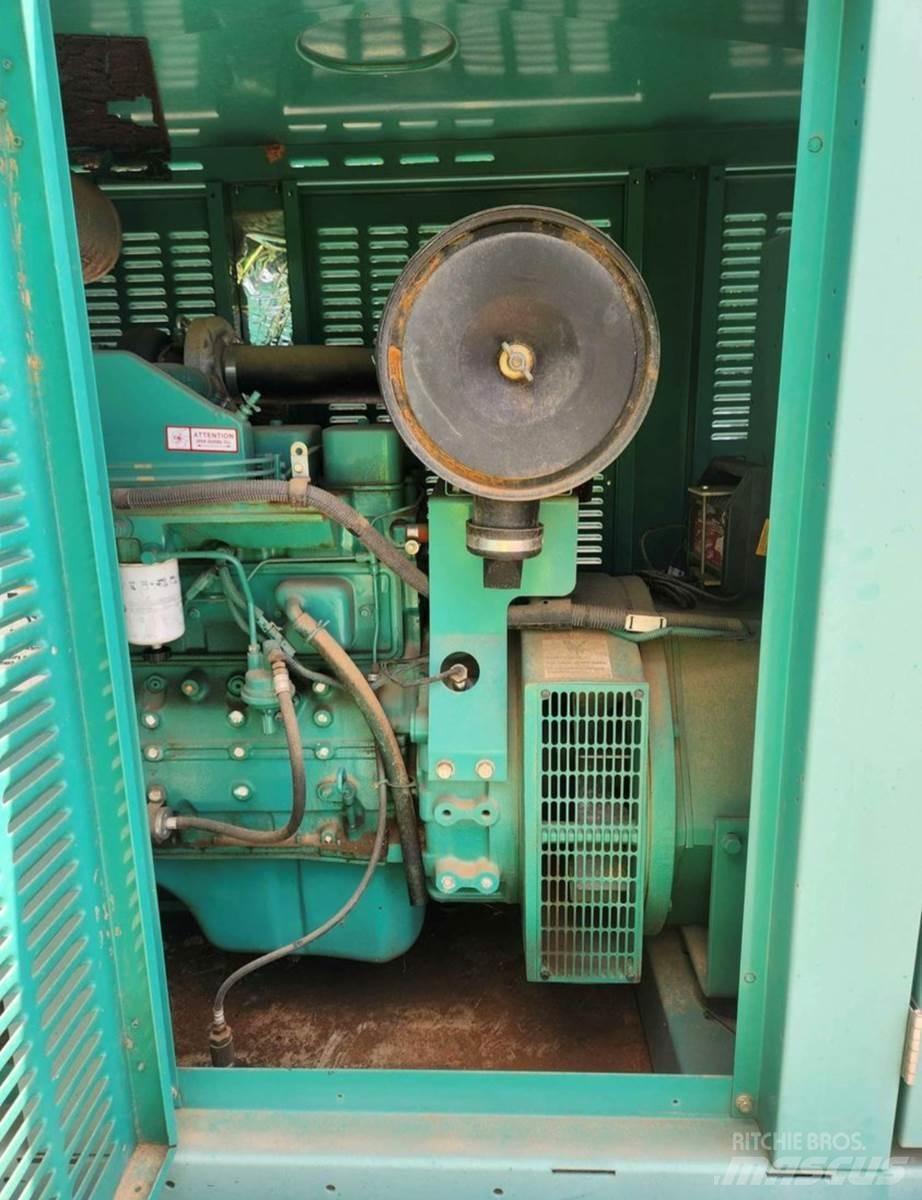 Onan 80 KW ディーゼル発電機