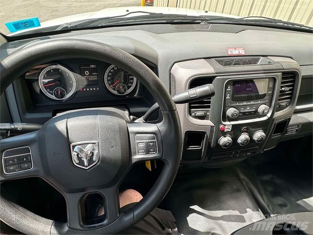 RAM 4500 トラック高所作業車