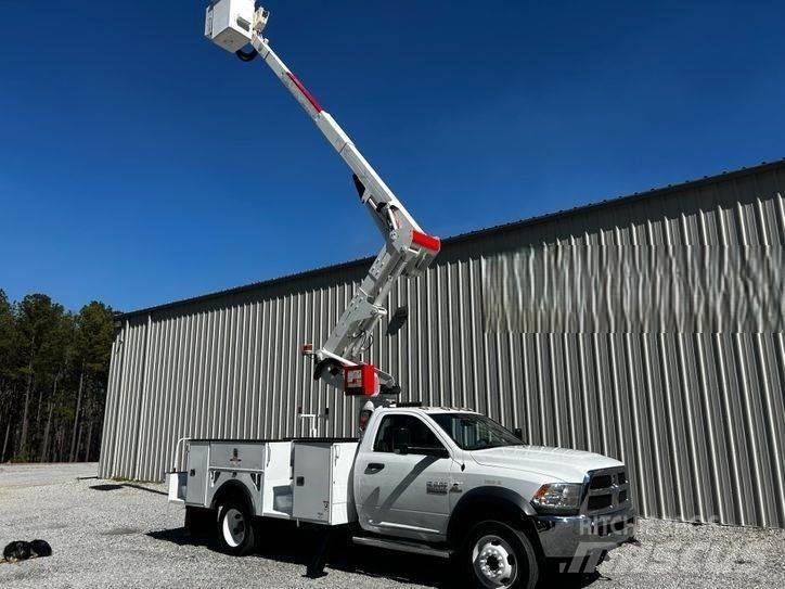 RAM 5500 トラック高所作業車