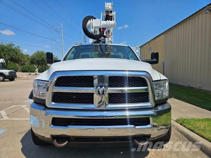RAM 5500 トラック高所作業車