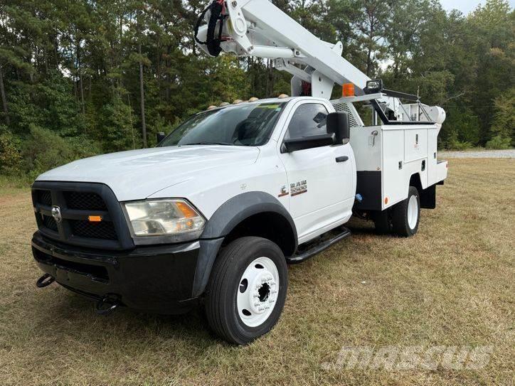 RAM 5500 トラック高所作業車