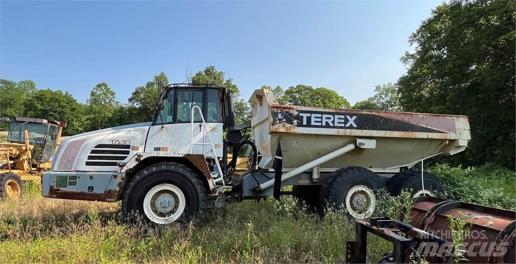 Terex TA30 アーティキュレート式ダンプトラック