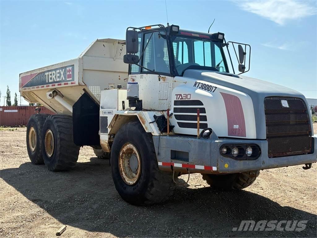 Terex TA30 アーティキュレート式ダンプトラック
