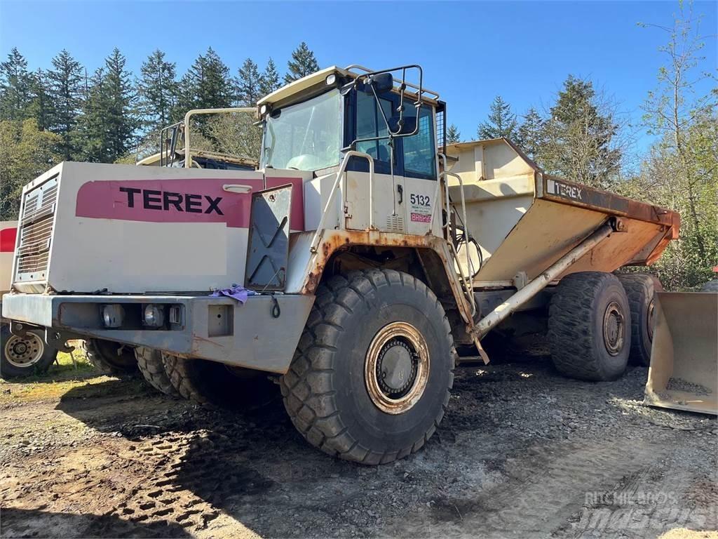 Terex TA35 アーティキュレート式ダンプトラック
