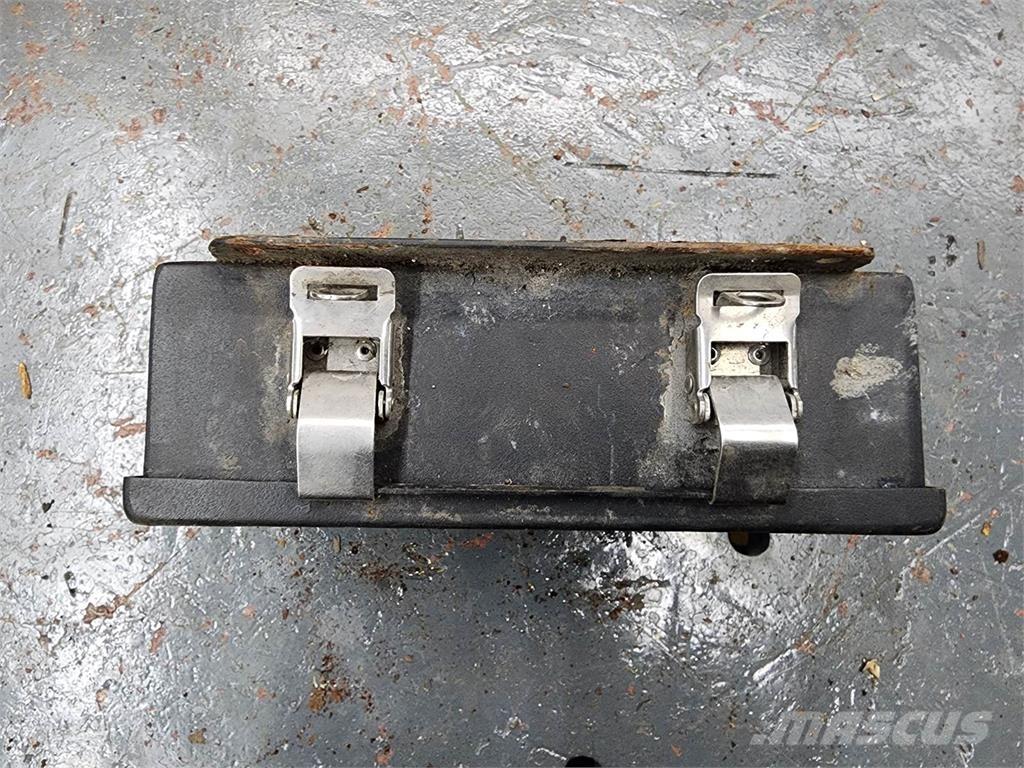  Unmarked 電子機器