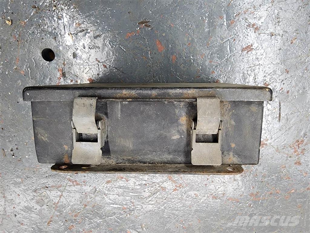  Unmarked 電子機器