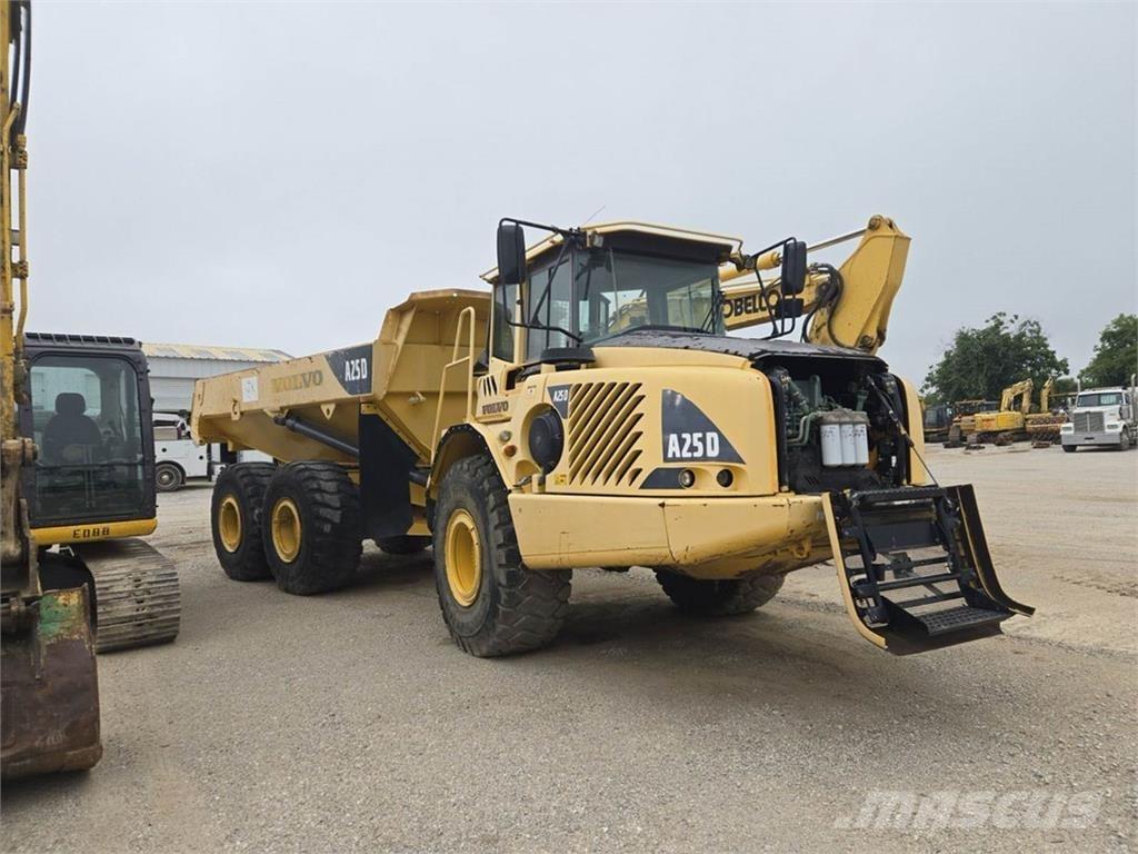Volvo A25D アーティキュレート式ダンプトラック