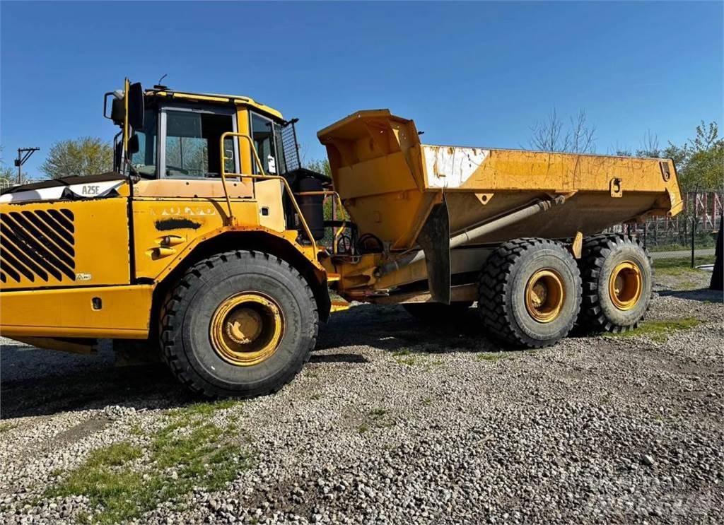 Volvo A25E ダンプ