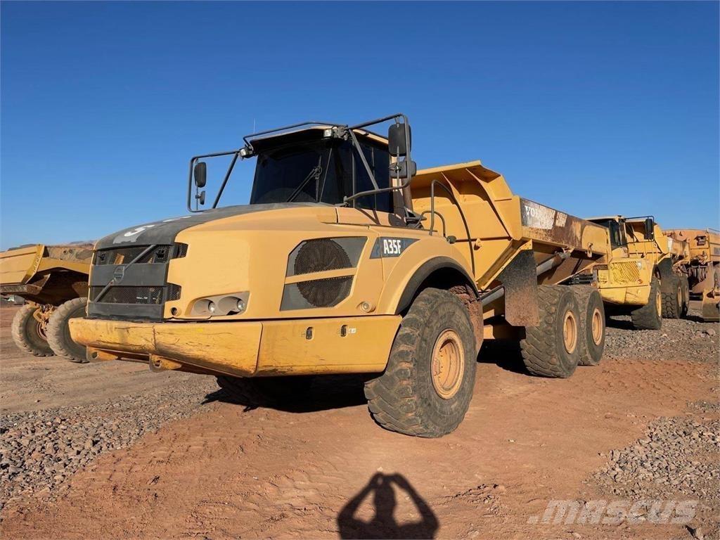 Volvo A35F アーティキュレート式ダンプトラック