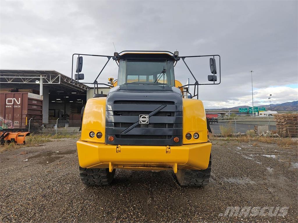 Volvo A40E タンカートラック