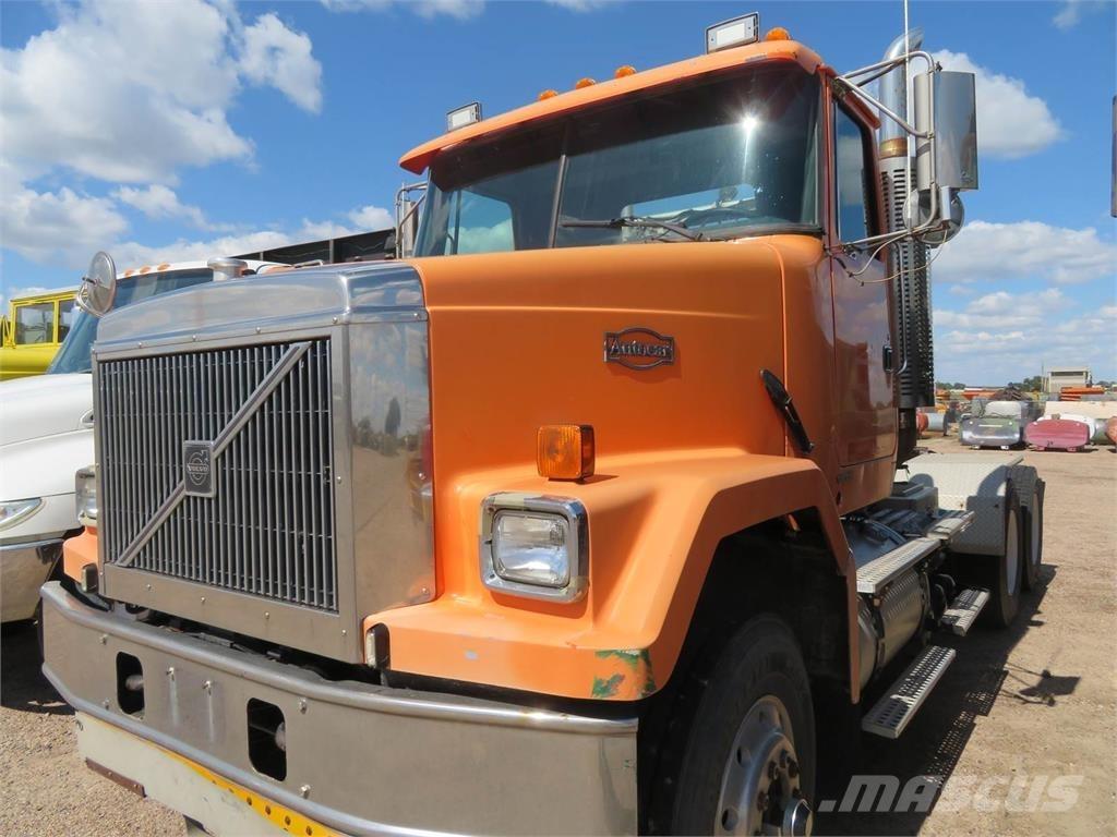 Volvo ACL キャブ付きシャーシ