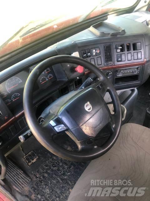 Volvo DHD 中古トラクターヘッド | トレーラーヘッド