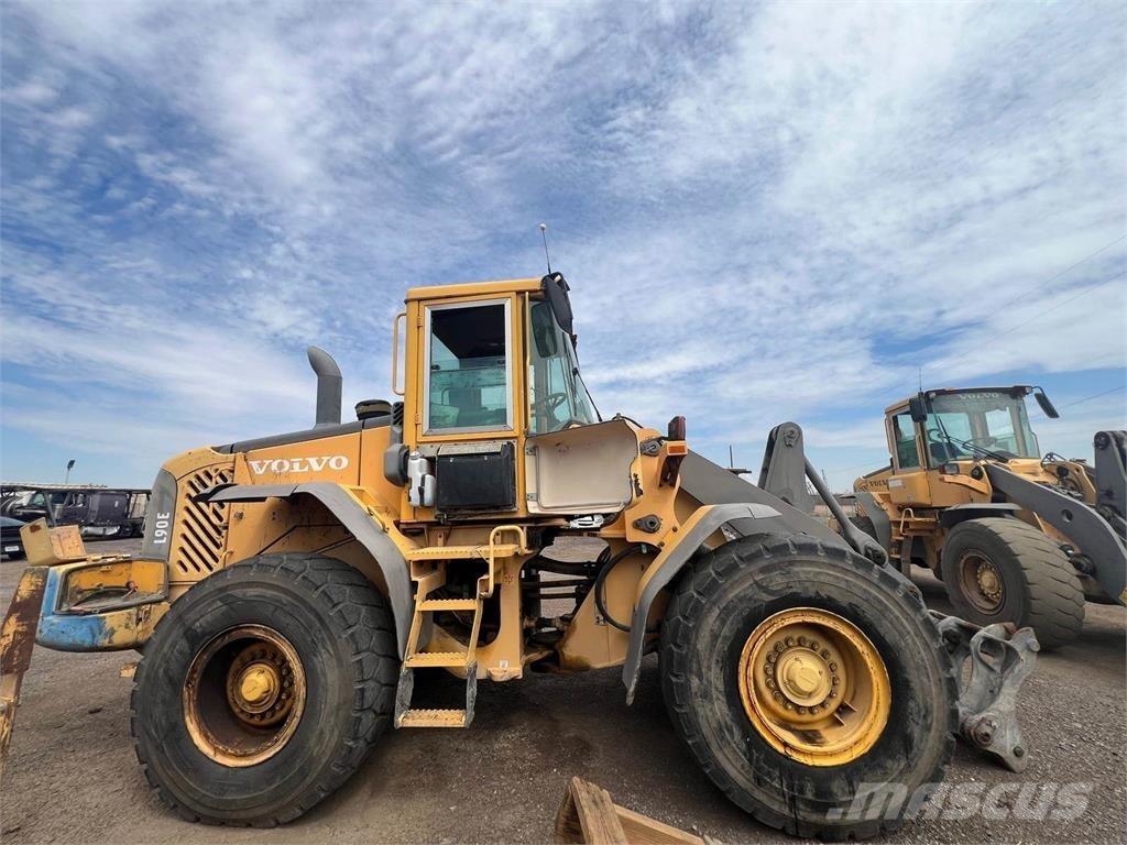 Volvo L90E ホイールローダー・タイヤショベル