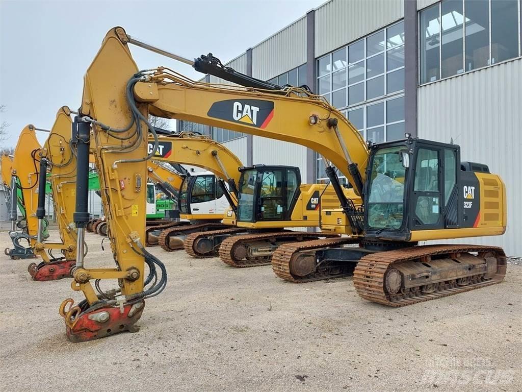 CAT 323F 大型油圧ショベル12t以上（パワーショベル・ユンボ）